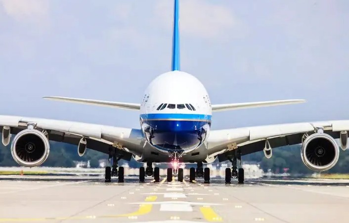 中遠(yuǎn)航運(yùn)和江鈴集團(tuán)合作至兩條專列服務(wù)開通